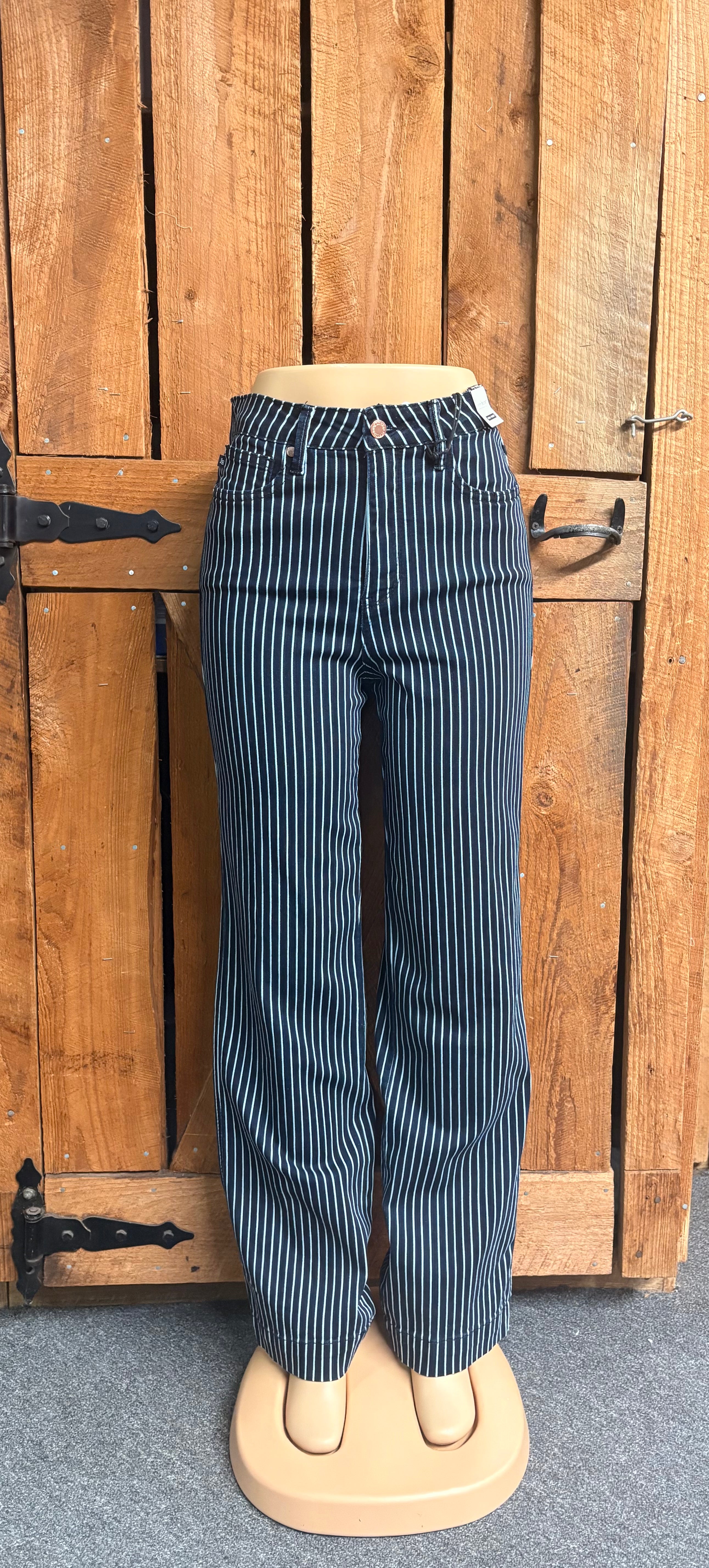 HW Stripped Straight