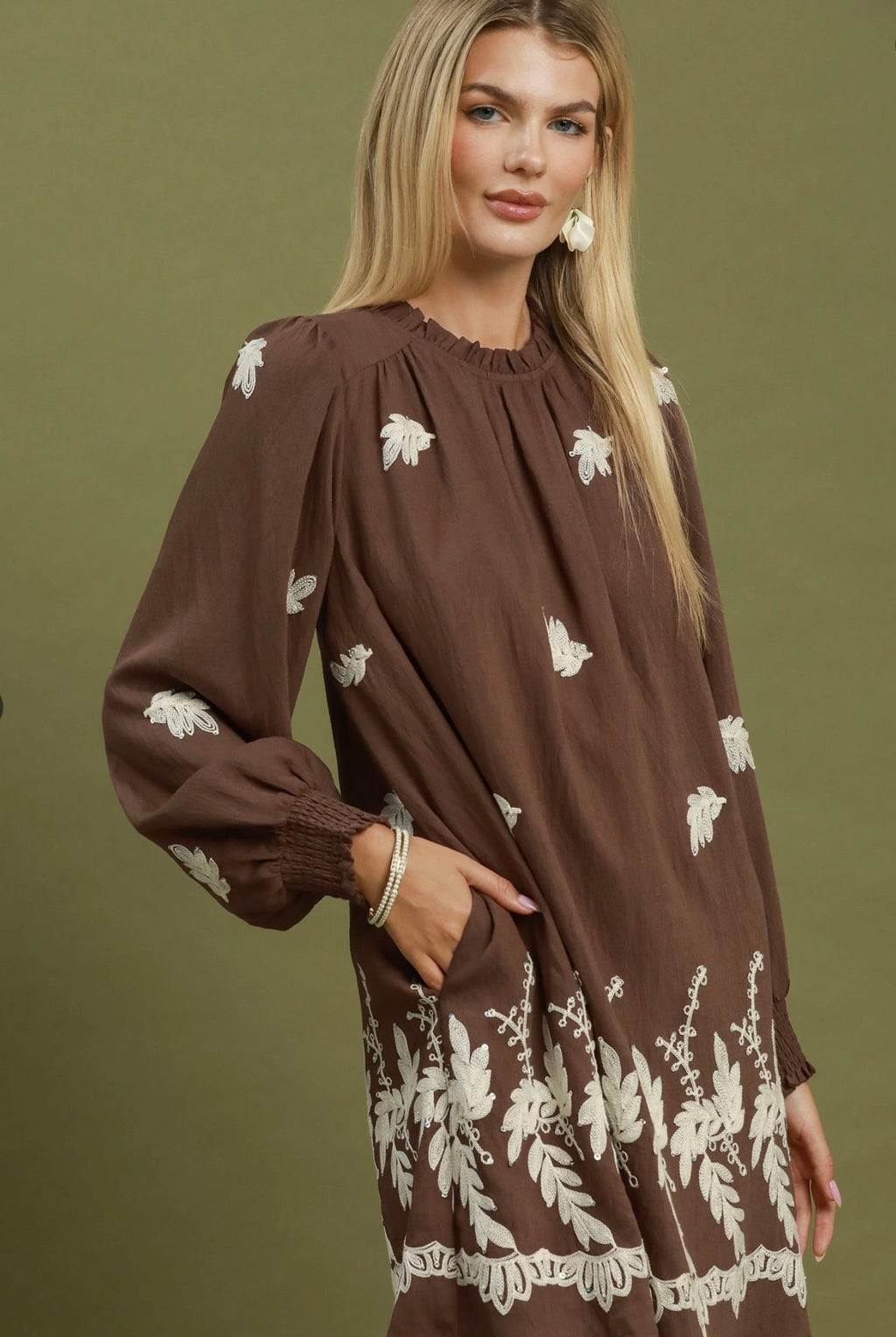 D1331 BROWN
